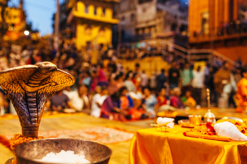 A firelit Aarti evening ceremony