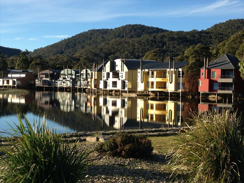 Lake Crackenback overwater bungalows