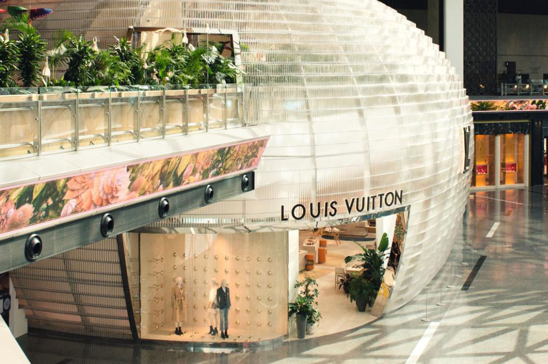 Louis Vuitton Airport Lounge