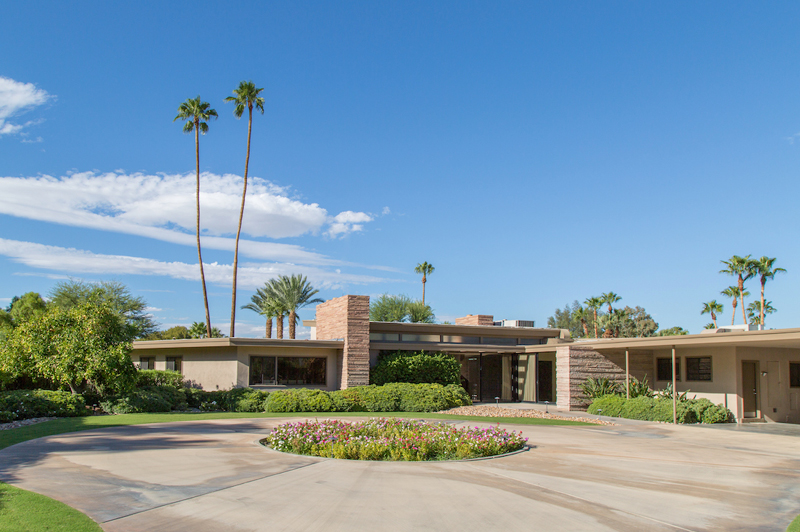 Frank Sinatra's Original Palm Springs Estate (image courtesy of SinatraHouse.com)