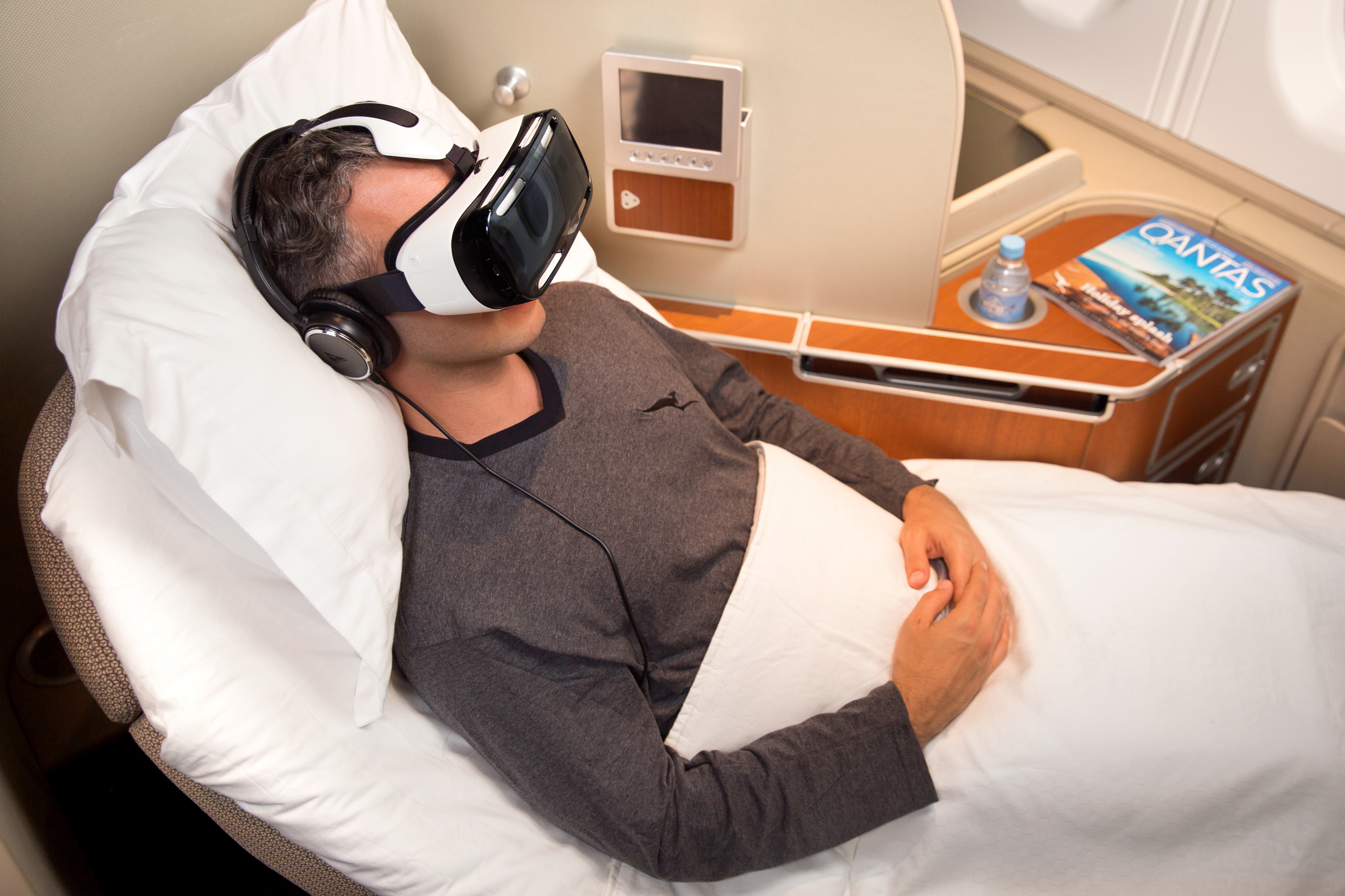 Qantas together with Samsung Electronics Australia has launched a new trial entertainment service that uses virtual reality technology to give customers a spectacular 3D experience. Source: Qantas. 
