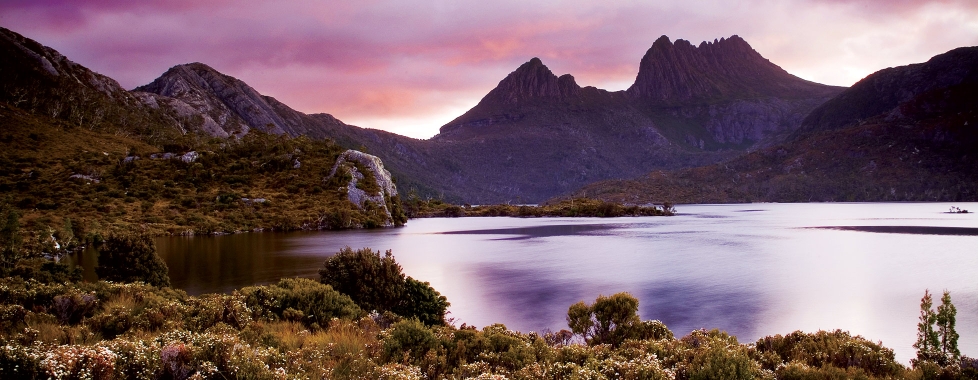 The craggy peaks of Cradle Mountain.