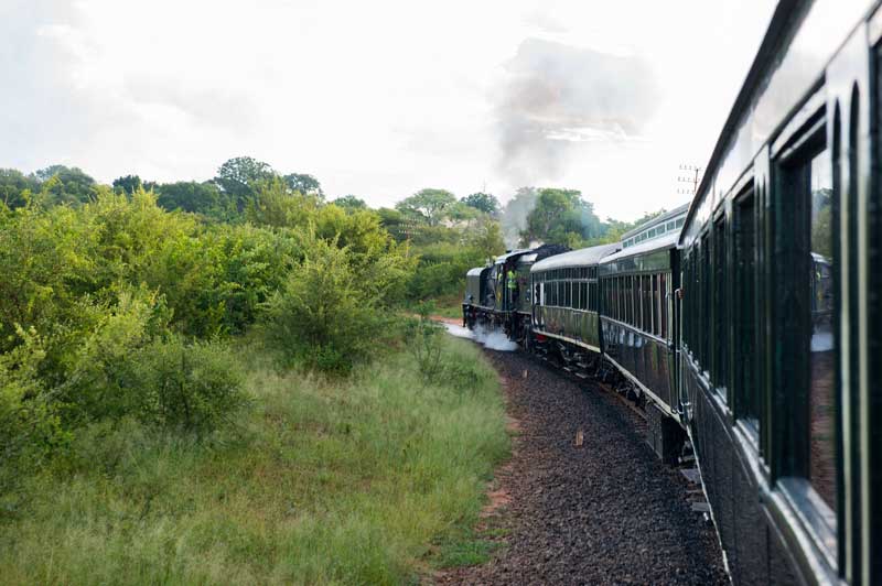 steam-train-vicfalls-0826.jpg