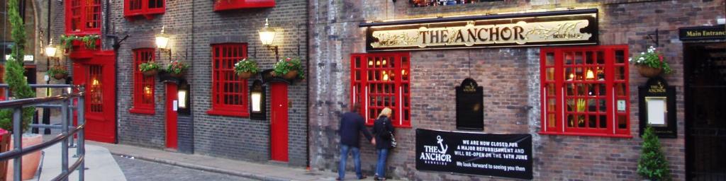 Historic London Pub feature